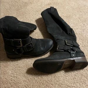 Maurices size 6 boots